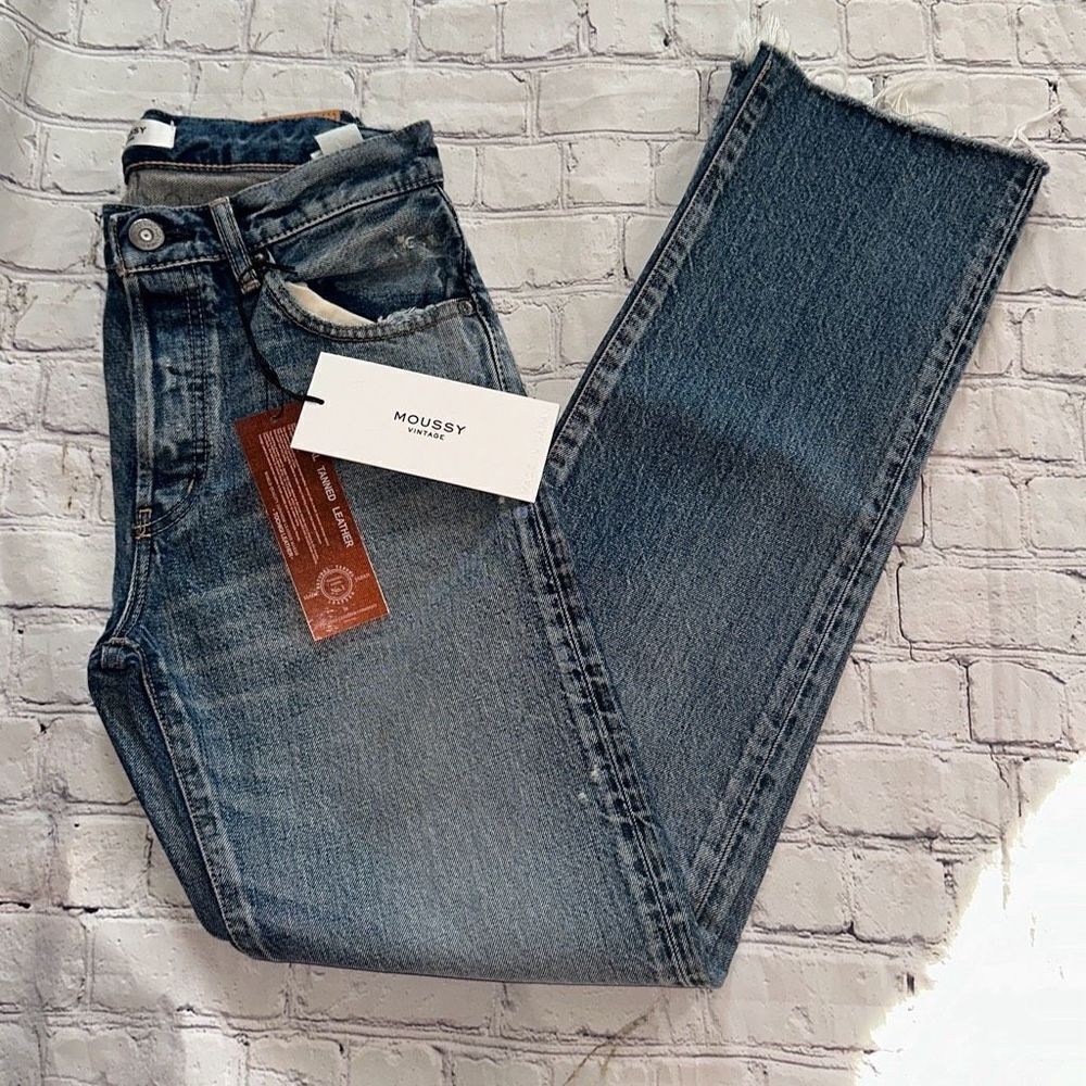 Moussy Straight Leg Jeans in Medium Blue Wash